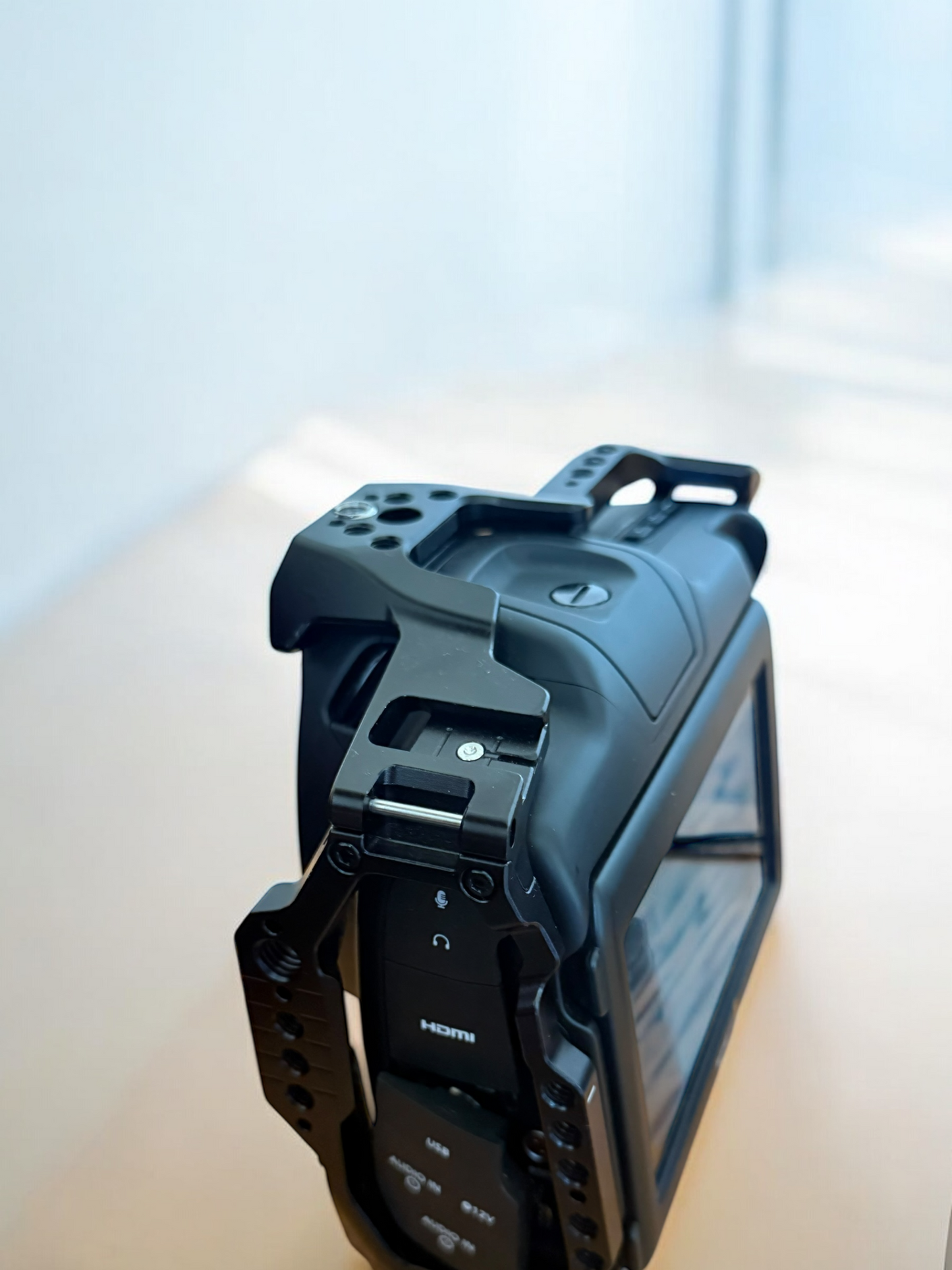 Blackmagic Cinema Camera 6K L-Mount (BMCC 6K) + SmallRig VB99 Pro + SmallRig Cage