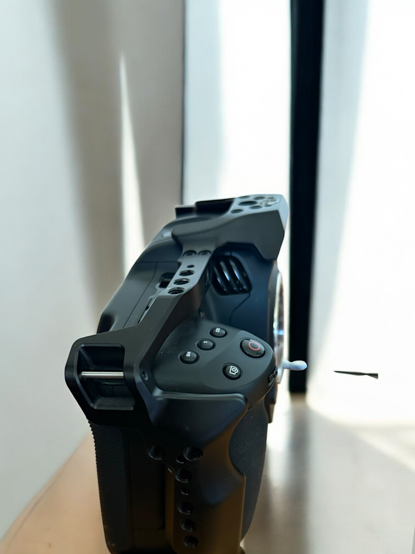 Blackmagic Cinema Camera 6K L-Mount (BMCC 6K) + SmallRig VB99 Pro + SmallRig Cage